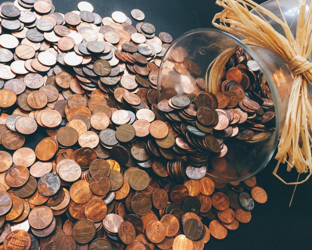 Jak rozpoznat Ponziho schéma a nenaletět podvodným investicím?